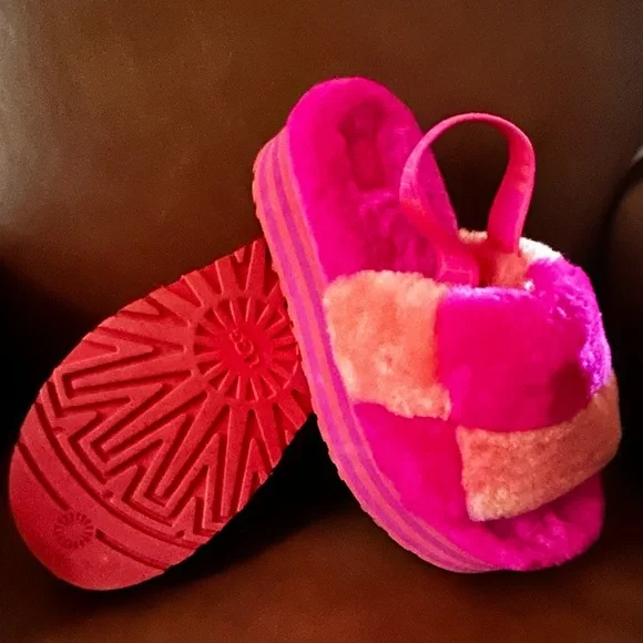 UGG Platform Fluff Sandal Slides - Picture 4 of 10